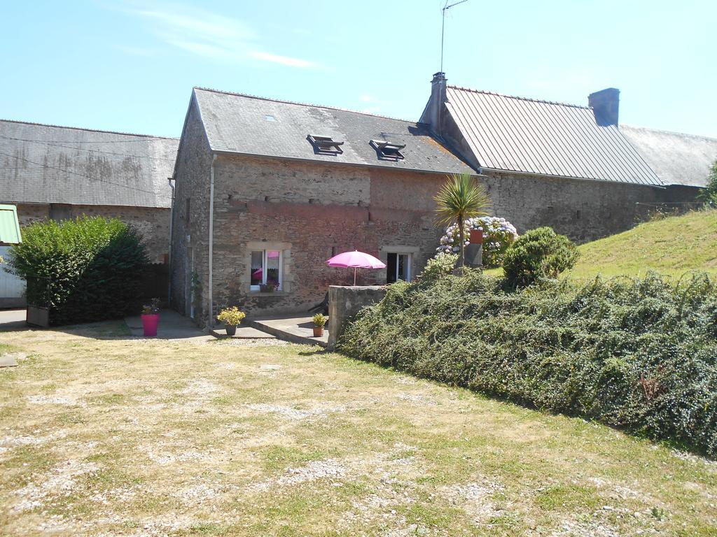 Gite De La Huberderie Quettehou Exterior foto
